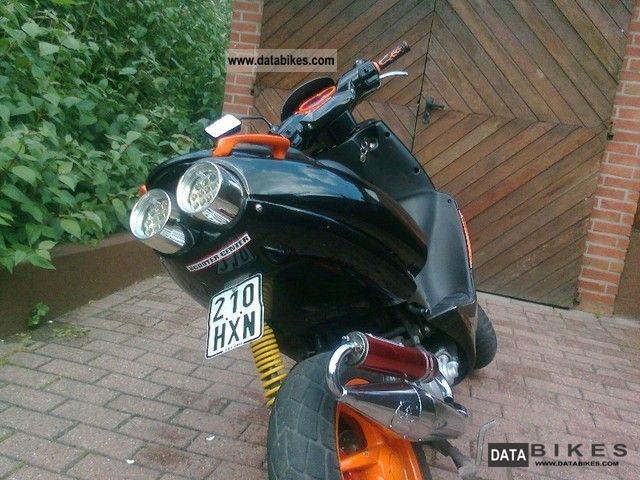 2000 Aprilia  Sr 50 lc Motorcycle Motor-assisted Bicycle/Small Moped photo