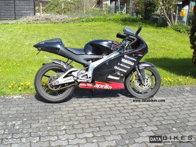 2005 Aprilia  125 RS 80 kmh throttled Motorcycle Lightweight Motorcycle/Motorbike photo