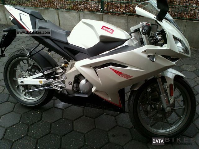 Aprilia  RS 50 2011 Motor-assisted Bicycle/Small Moped photo
