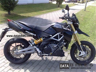 2011 Aprilia  Dorsoduro 1200, ABS / TCS 2011 no Grauim Motorcycle Super Moto photo