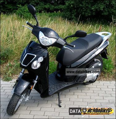 2011 Baotian  Roller Bt151T2 Rambo - Black - 150 cc water Motorcycle Scooter photo