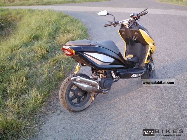 2011 Benelli  49x Motorcycle Motor-assisted Bicycle/Small Moped photo