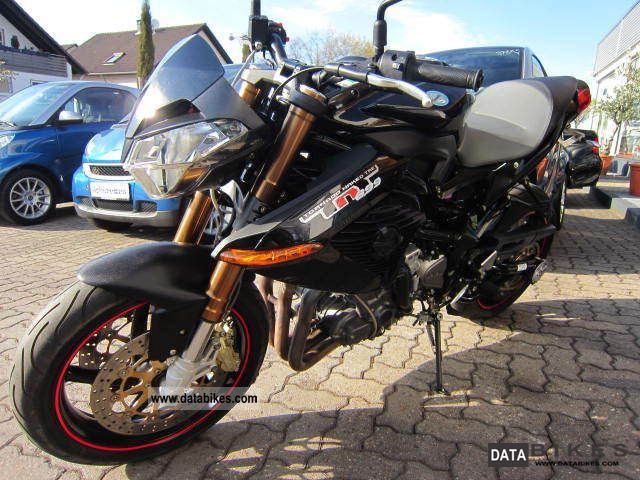 2008 Benelli  TNT 899 .. only 2950km from insolvency Motorcycle Naked Bike photo