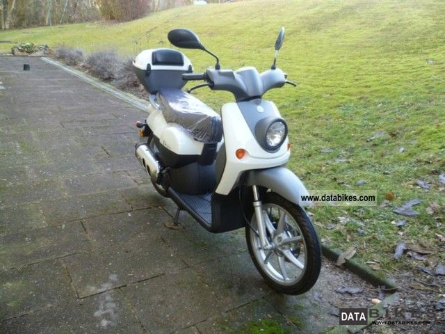 2012 Benelli  Pepe LX Motorcycle Motor-assisted Bicycle/Small Moped photo