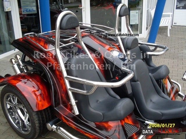 Трицикл Boom Trikes Mustang Family
