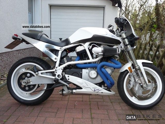 2002 Buell  X 1 White Lightning Motorcycle Naked Bike photo
