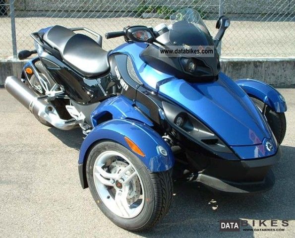 2011 Can Am  RS Spyder SM5 Motorcycle Trike photo
