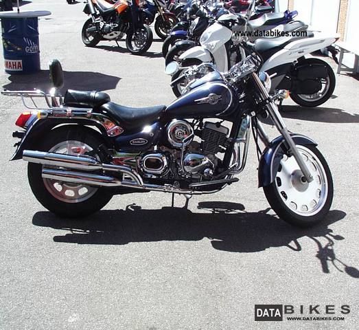 2000 Daelim  VL 125 F Motorcycle Lightweight Motorcycle/Motorbike photo