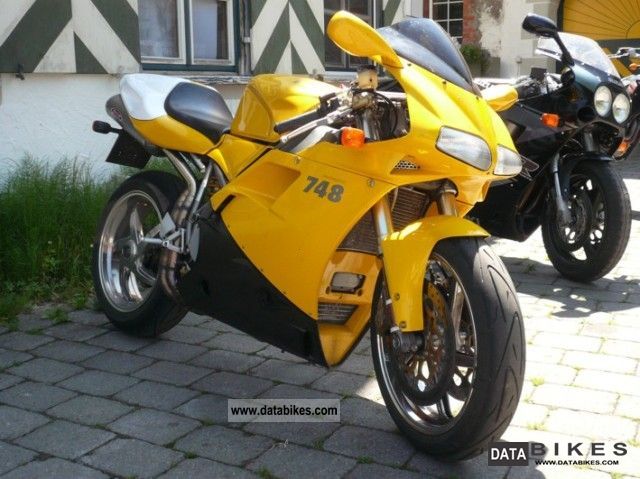 2000 Ducati  748 R Motorcycle Sports/Super Sports Bike photo