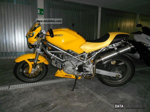 2004 Ducati  monster 620 Motorcycle Naked Bike photo