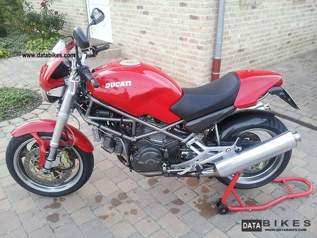 Ducati MONSTER 900 S i.e. M900 MONSTER900 904 cm3, 2000 god.