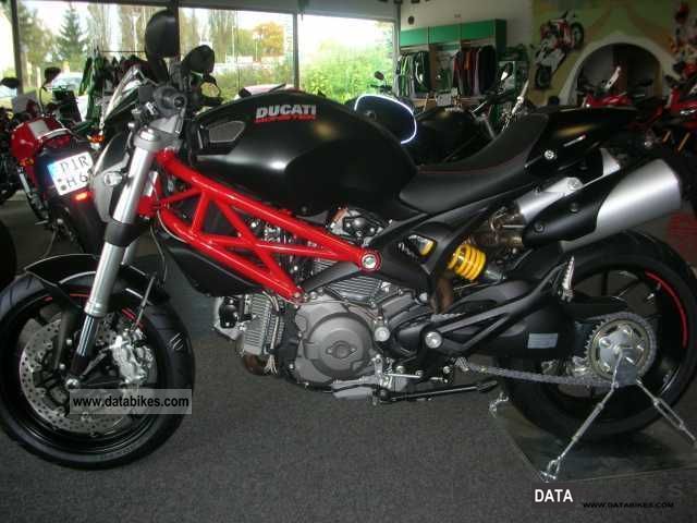 2012 Ducati  Monster, Monster 796 mÃ ¶ suitcase system resembled Motorcycle Naked Bike photo