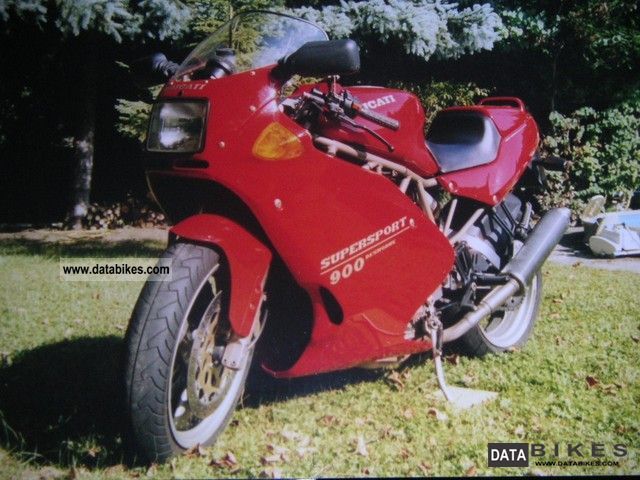 1996 Ducati  SS900 Motorcycle Sports/Super Sports Bike photo