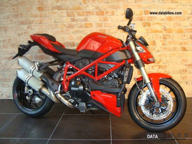 2011 Ducati  Street Fighter EVO 848, DTC, Model 2012 Motorcycle Naked Bike photo