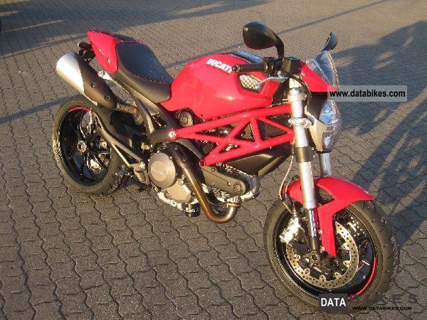 2010 Ducati  MONSTER 796 ABS / 1A state - TÜV Tire & NEW Motorcycle Naked Bike photo