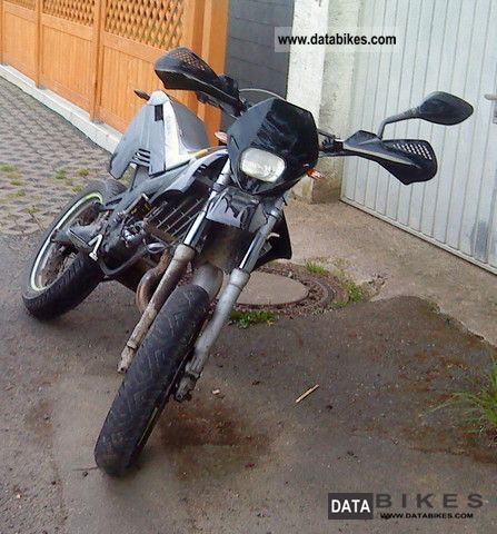 2001 Gilera  SMT 50 Motorcycle Super Moto photo