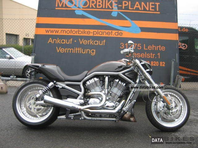 2010 Harley Davidson  V-Rod titanium single piece \ Motorcycle Motorcycle photo