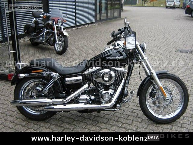 2006 Harley Davidson  Dyna Super Glide Custom FXDC Motorcycle Chopper/Cruiser photo