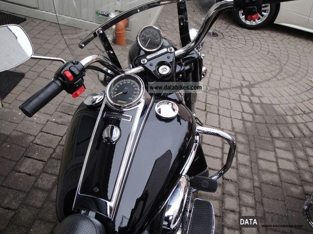 2009 Harley Davidson Six Speed Road King Police Abs Flhp 2010