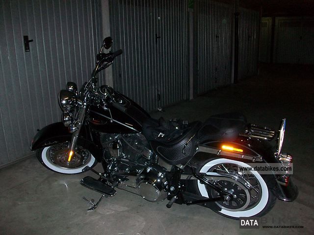 2011 Harley Davidson  HARLEY SOFTAIL DELUXE 2011 ABS - NERA 3300 KM Motorcycle Chopper/Cruiser photo