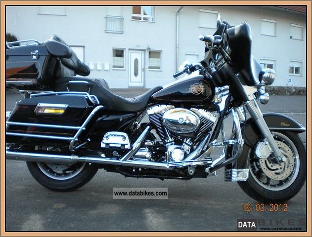 2002 Harley Davidson  Electra Glide Ultra Classic w. lots of accessories Motorcycle Chopper/Cruiser photo