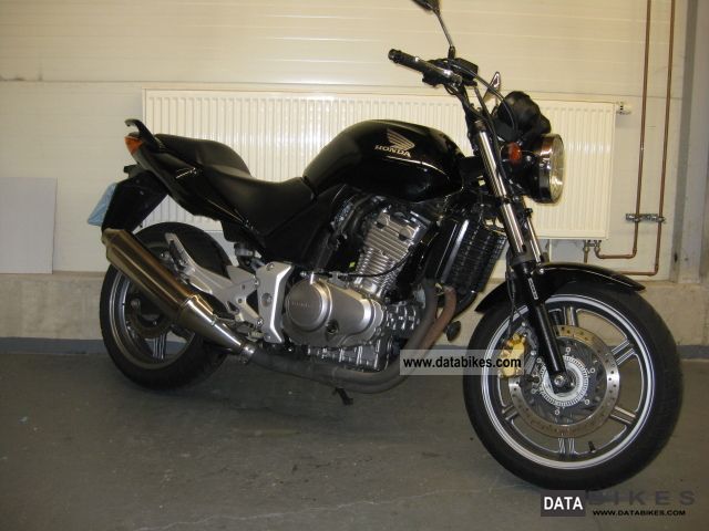 2004 Honda  CBF 500 Motorcycle Naked Bike photo