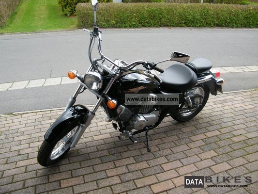 1999 Honda  29 JC Shadow 125cc Motorcycle Motorcycle photo