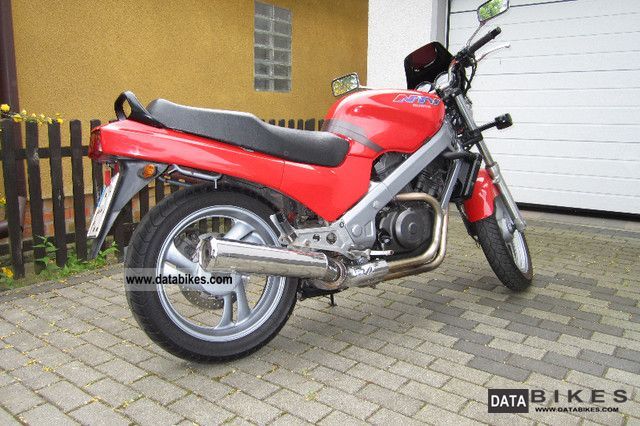 1999 Honda  NTV 650 Motorcycle Naked Bike photo