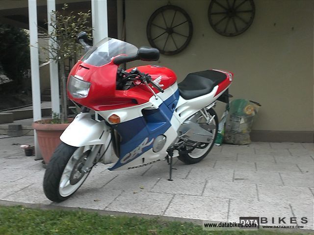 1993 Honda  cbr 600 f Motorcycle Sports/Super Sports Bike photo