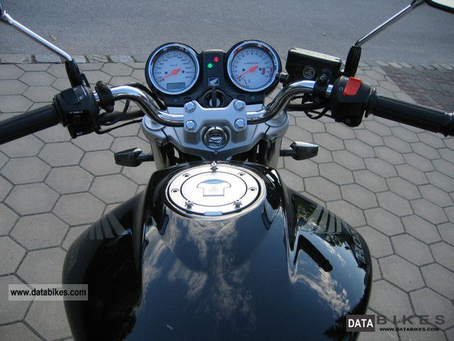 2005 Honda  CB600F Hornet PC36 Motorcycle Naked Bike photo