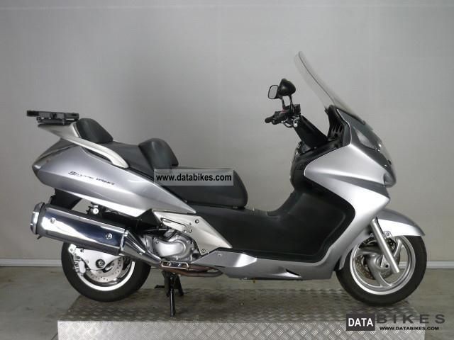 2007 Honda  Silver Wing Motorcycle Scooter photo