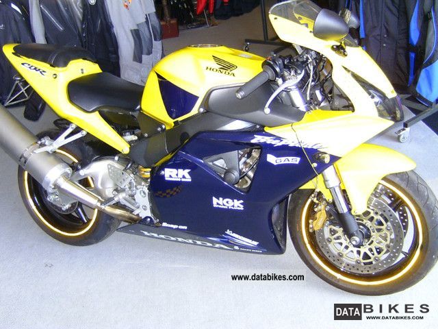 2002 Honda  CBR 900 Motorcycle Sports/Super Sports Bike photo