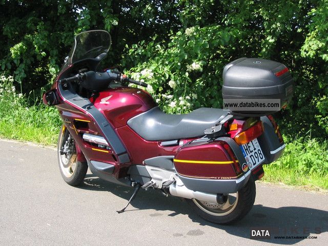 1999 Honda  Pan European Motorcycle Tourer photo