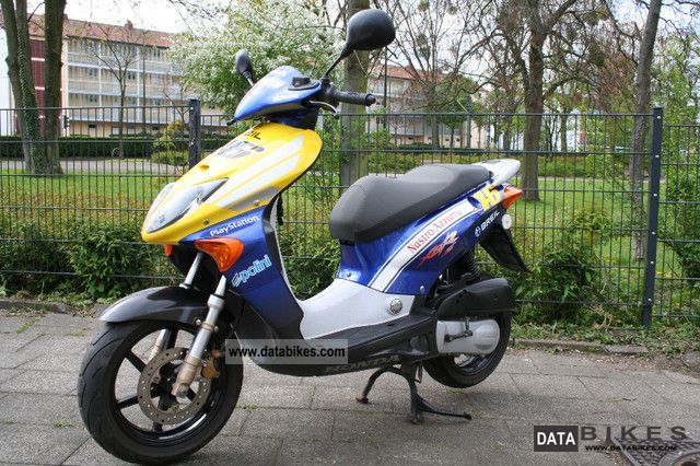 2002 Honda  X8R / Valentino Rossi Replica / Optional moped Motorcycle Scooter photo