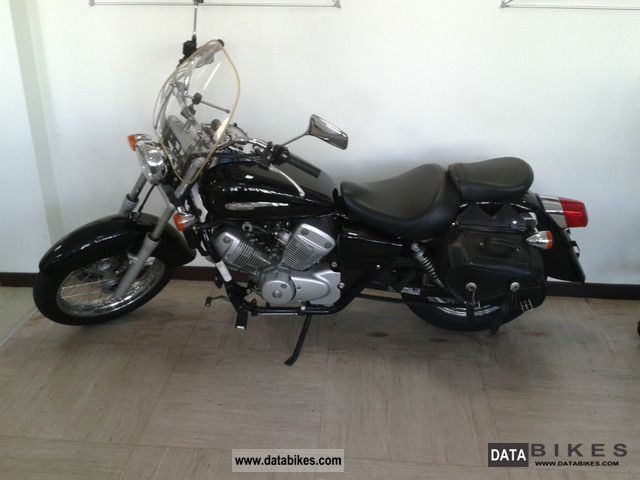 2008 Honda  VT125 Schadow, saddle bags, windshield Motorcycle Chopper/Cruiser photo