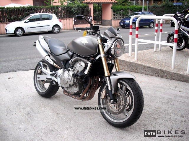 2006 Honda  Hornet 600 Motorcycle Naked Bike photo
