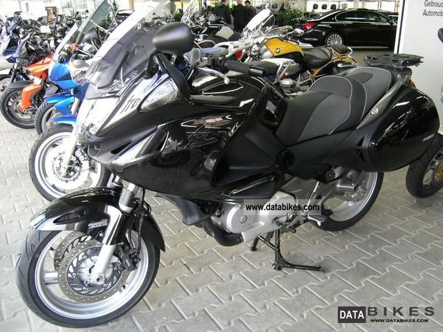 2007 Honda  Deauville Motorcycle Tourer photo