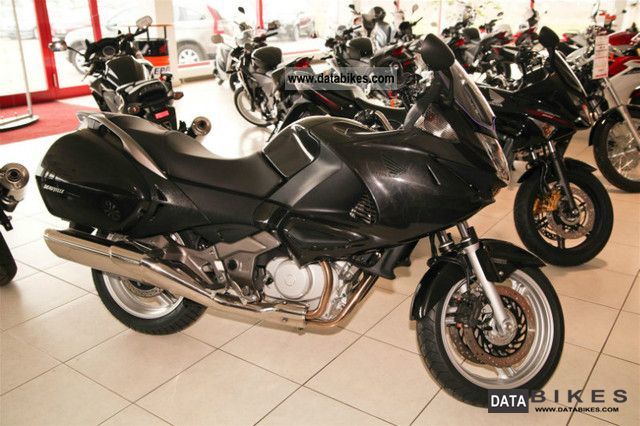 2012 Honda  Deauville Travel + package now available Motorcycle Motorcycle photo