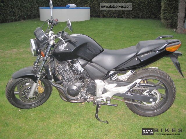 2005 Honda  PC 38 Motorcycle Motorcycle photo