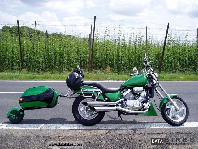 1998 Honda  VF 750 Magna Motorcycle Chopper/Cruiser photo