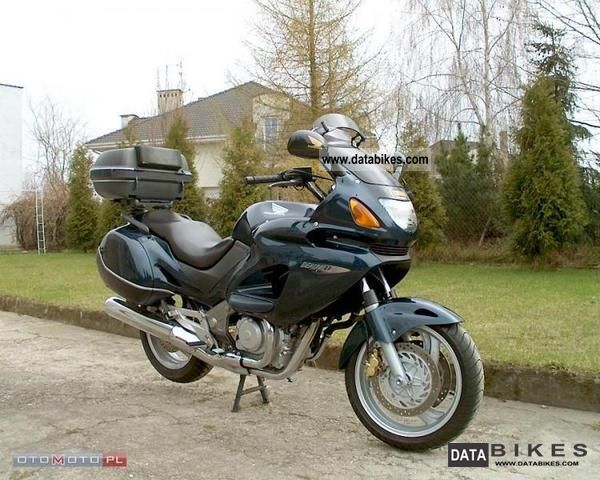 2004 Honda  NTV 650 Deauvile Motorcycle Sport Touring Motorcycles photo