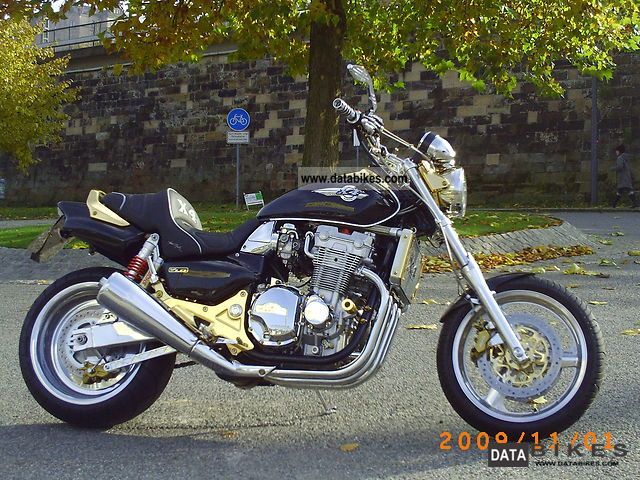 2003 Honda  x4 LD Motorcycle Naked Bike photo