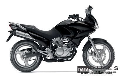 2011 Honda  XL 125 Varadero Motorcycle Lightweight Motorcycle/Motorbike photo