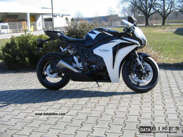 2011 Honda  CBR 1000 Motorcycle Sports/Super Sports Bike photo