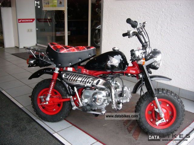 2011 Honda  Honda Z50J Monkey-original 40th Anniversary NEW Motorcycle Motor-assisted Bicycle/Small Moped photo