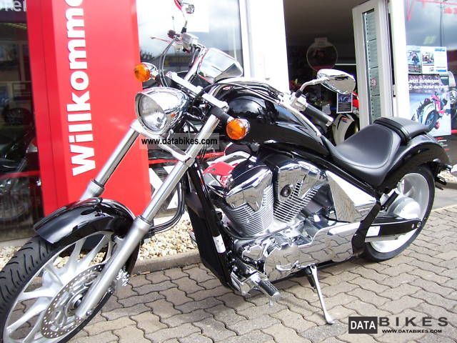 2011 Honda  VT1300C affordable, from1, 99% (eff.Jaherszins) Motorcycle Chopper/Cruiser photo