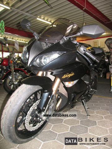 2012 Kawasaki  ZX6R Motorcycle Sports/Super Sports Bike photo