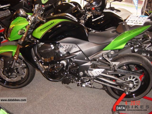 2012 Kawasaki  Z750 R Motorcycle Naked Bike photo