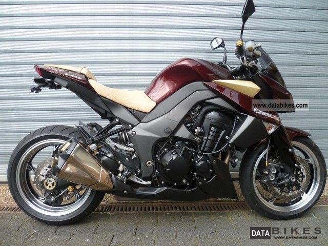 2010 Kawasaki  Z 1000 \ Motorcycle Naked Bike photo