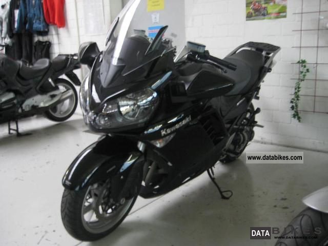 kawasaki 1400 gtr 2008